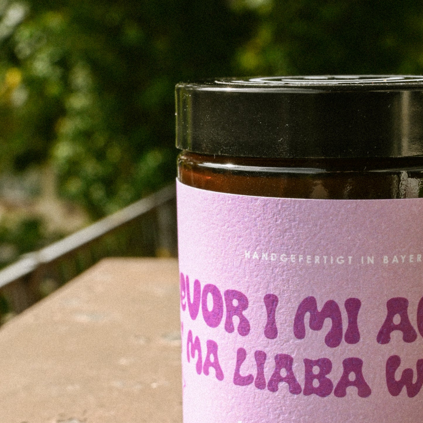 Bevor i mi aufreg, is ma liaba wurscht | Bayerische Spruchkerze 140g